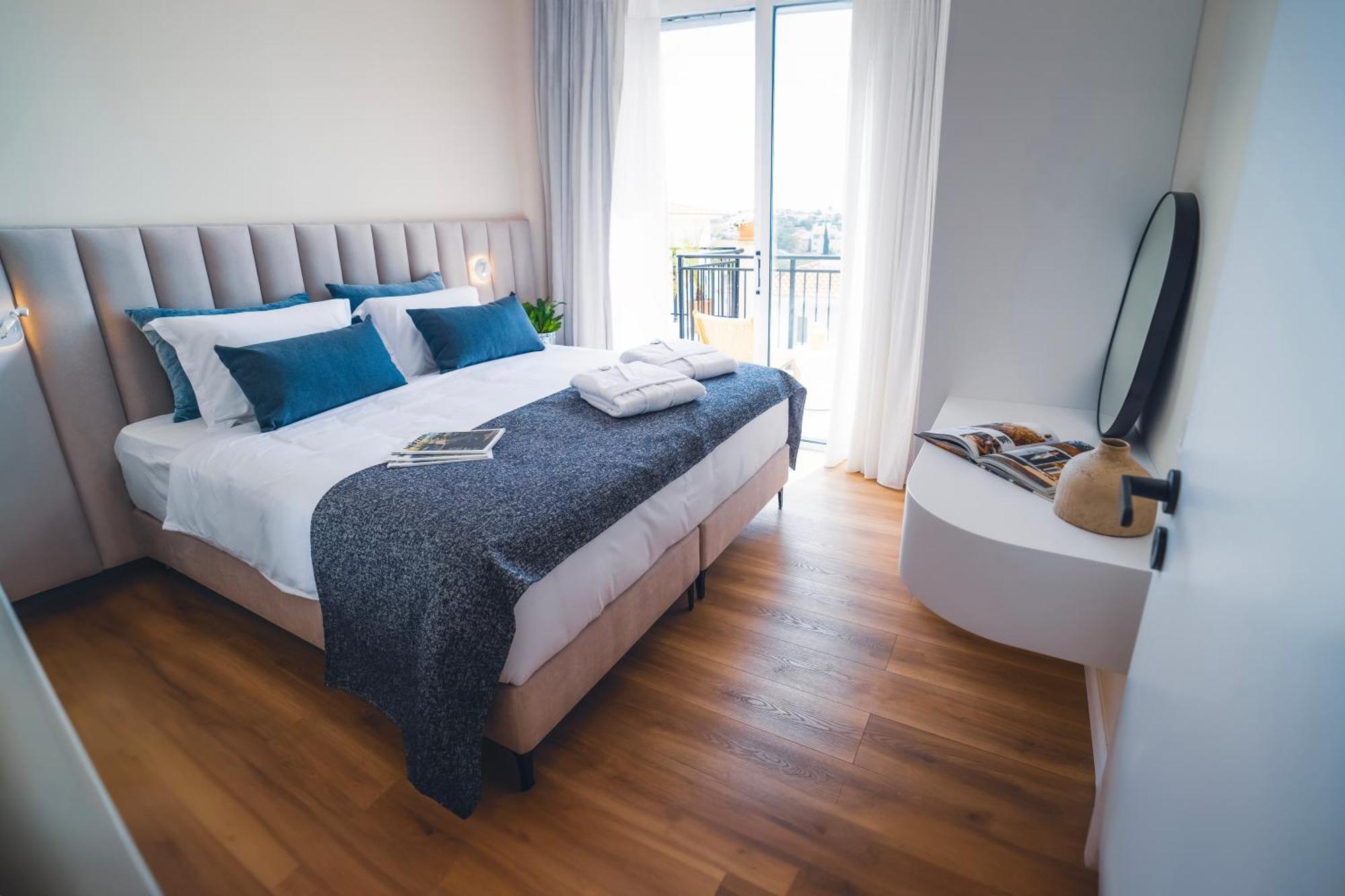 Hotel Wellclub - Wellness Family Experience - Seaview Pafos Zewnętrze zdjęcie