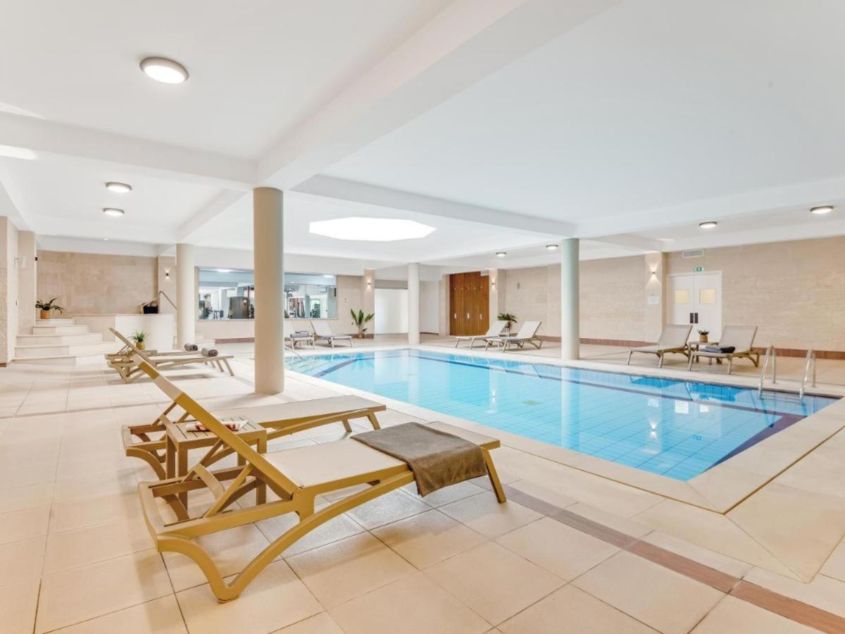 Hotel Wellclub - Wellness Family Experience - Seaview Pafos Zewnętrze zdjęcie