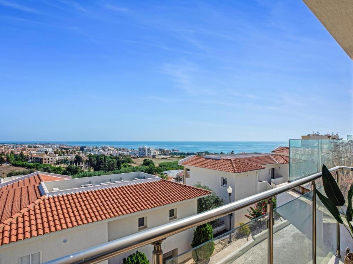 Hotel Wellclub - Wellness Family Experience - Seaview Pafos Zewnętrze zdjęcie