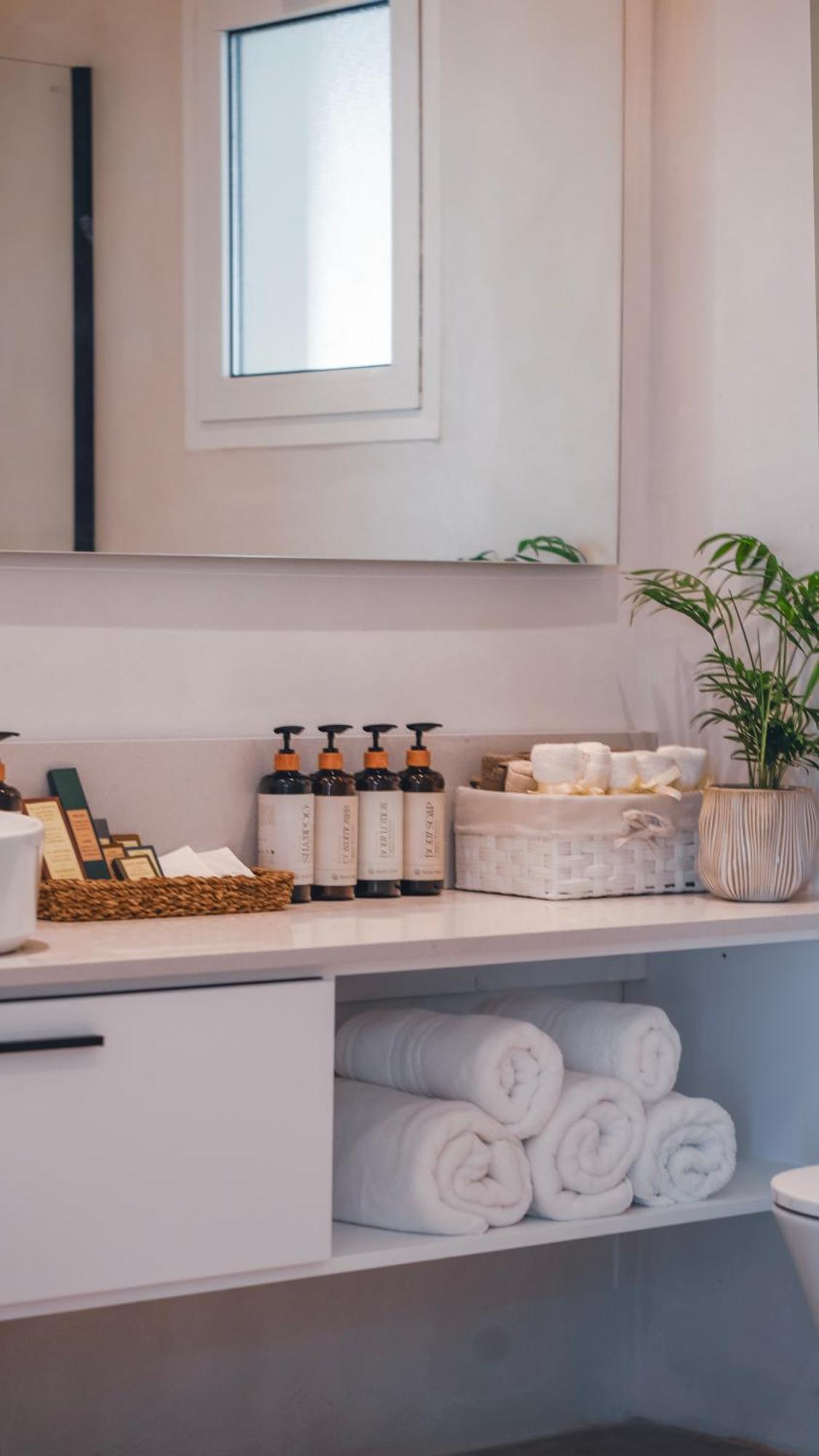 Hotel Wellclub - Wellness Family Experience - Seaview Pafos Zewnętrze zdjęcie