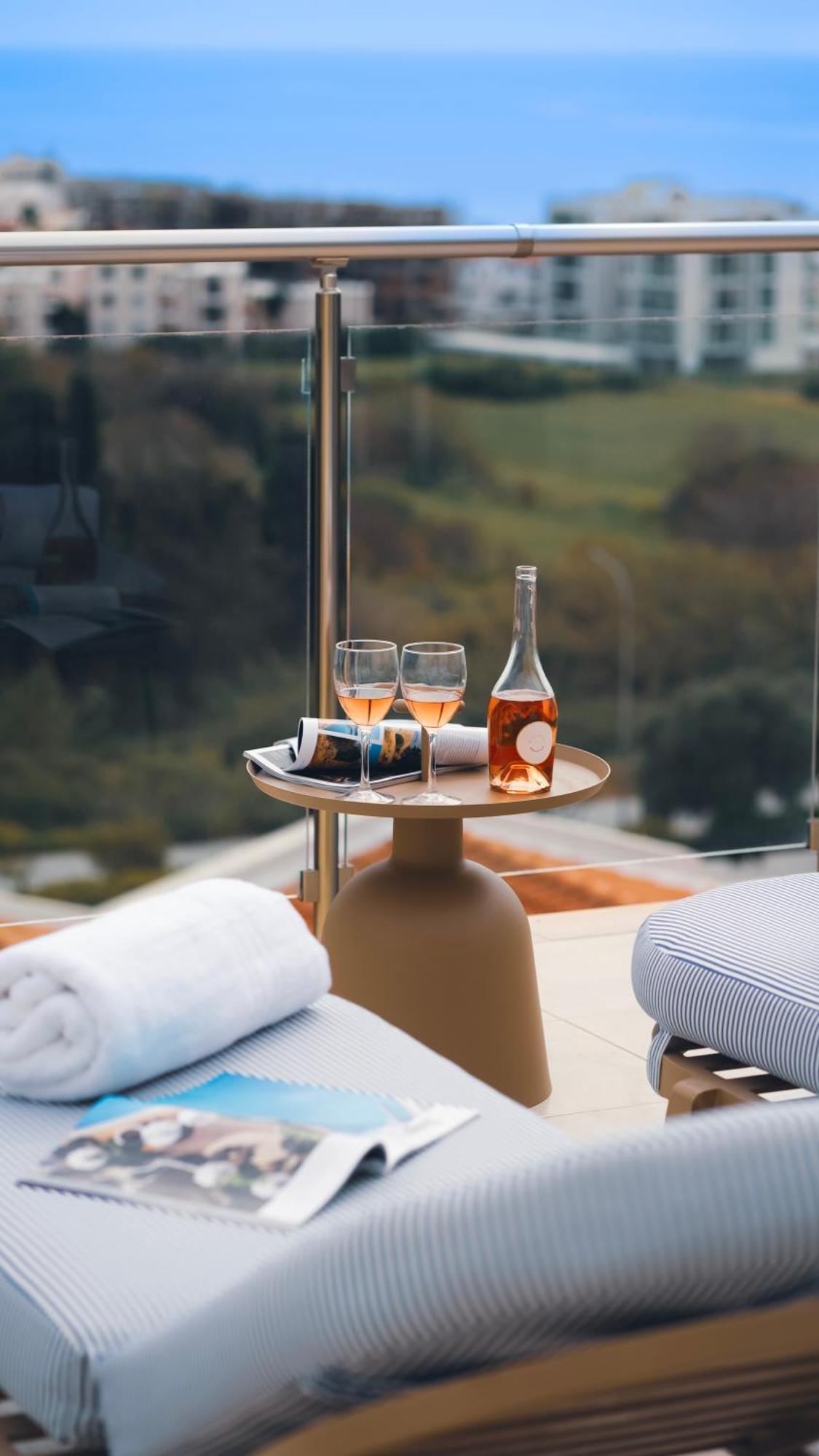 Hotel Wellclub - Wellness Family Experience - Seaview Pafos Zewnętrze zdjęcie